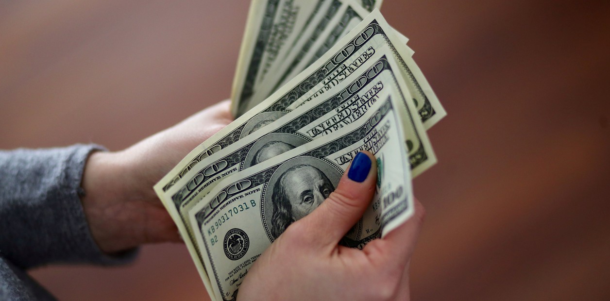 Dólar CCL hoy: a cuánto cotiza este lunes 06 de abril | FM Avenida
