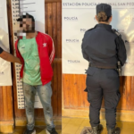 Dos policías heridos y detenidos tras los incidentes por un incendio de vivienda | FM Avenida