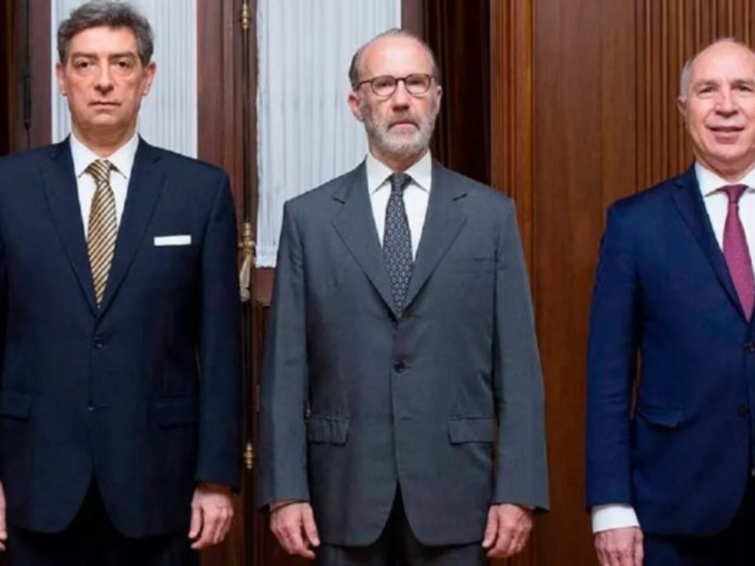 El Gobierno presentó un recurso en la Corte Suprema para que levante la suspensión de la reforma laboral | FM Avenida