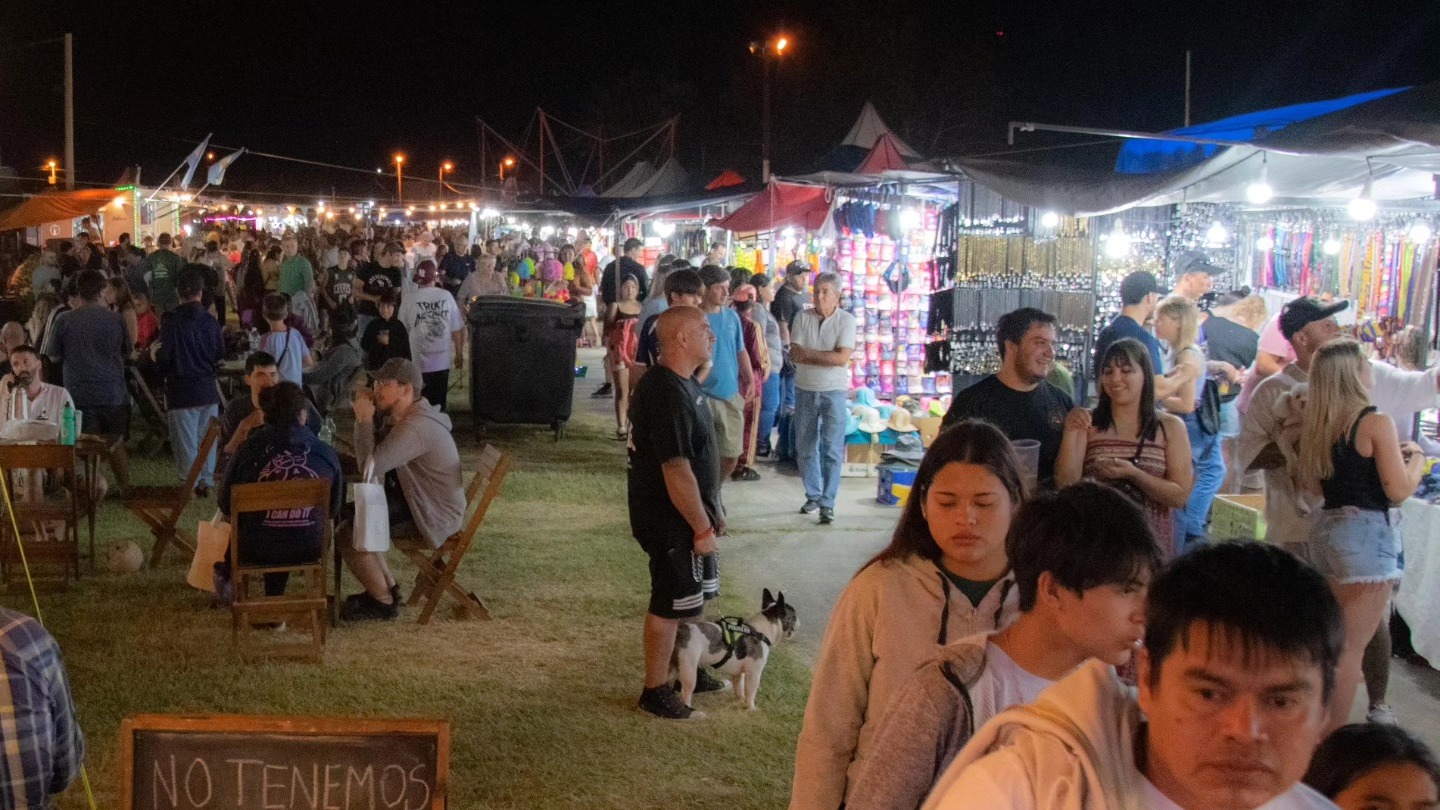 El Mercader Ferias: el costo de los puestos también despertó polémica | FM Avenida