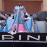 El auto de Fórmula 1 que manejará Franco Colapinto viaja rumbo a Buenos Aires en una caja: el video de Alpine con el delivery del E20 | FM Avenida