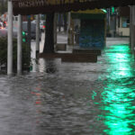 El temporal golpea fuerte en el AMBA: granizo, autos bajo el agua, caída de la temperatura y alertas para este sábado | FM Avenida