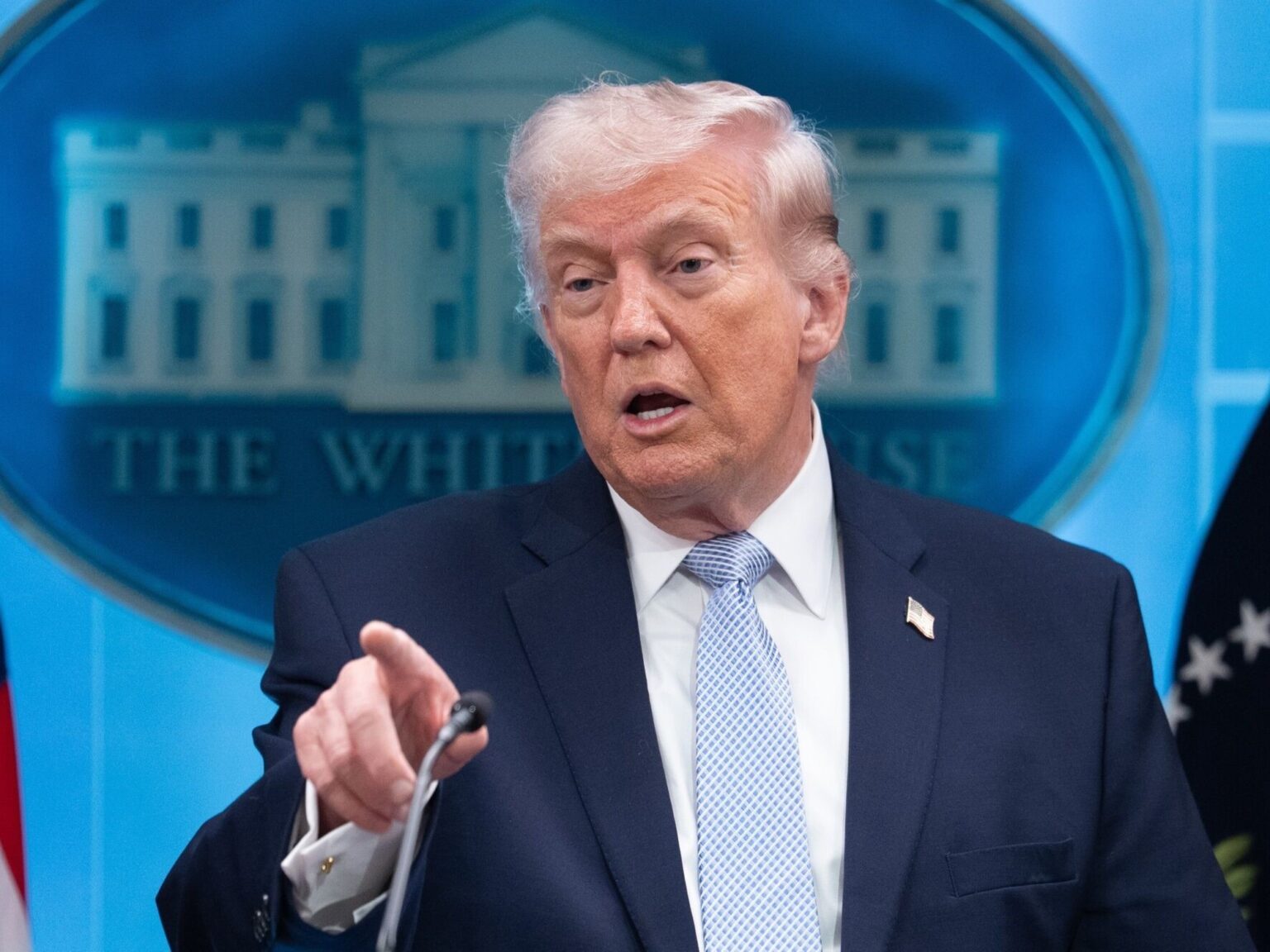 Guerra entre Estados Unidos, Israel e Irán, EN VIVO: el ultimátum de Trump vence esta noche y siguen los ataques mientras negocian contrarreloj un alto el fuego | FM Avenida