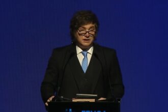 Javier Milei y sus medidas, en VIVO: las novedades del Gobierno, minuto a minuto | FM Avenida