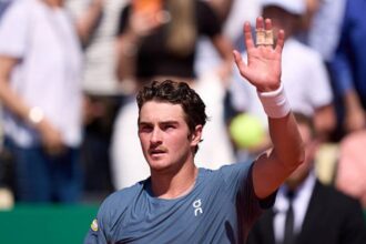 Joao Fonseca ya hizo historia en el Masters 1000 de Monte-Carlo y va por el golpe contra Zverev: a qué hora es y cómo verlo en vivo | FM Avenida
