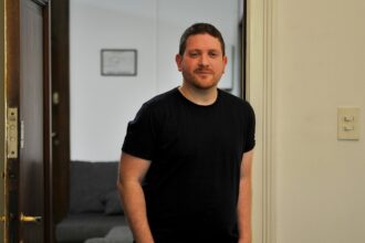 Jonatan Viale reveló que el Gobierno de Kicillof le ofreció a su padre recibir una vacuna contra el Covid antes de tiempo, pero él la rechazó | FM Avenida