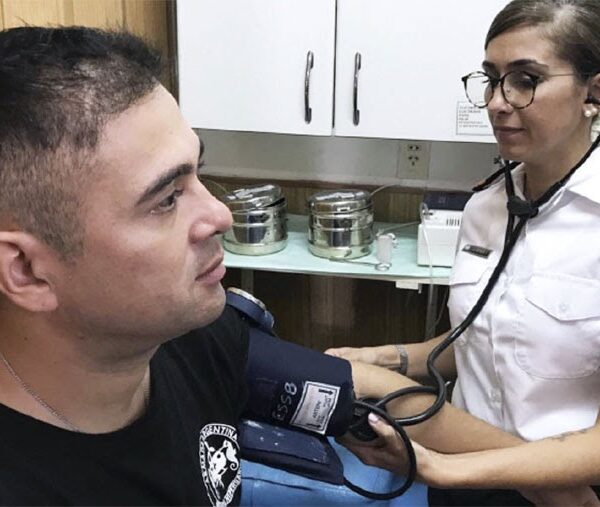 La Prefectura Naval abrió la inscripción para el Concurso de Profesionales 2026 | FM Avenida