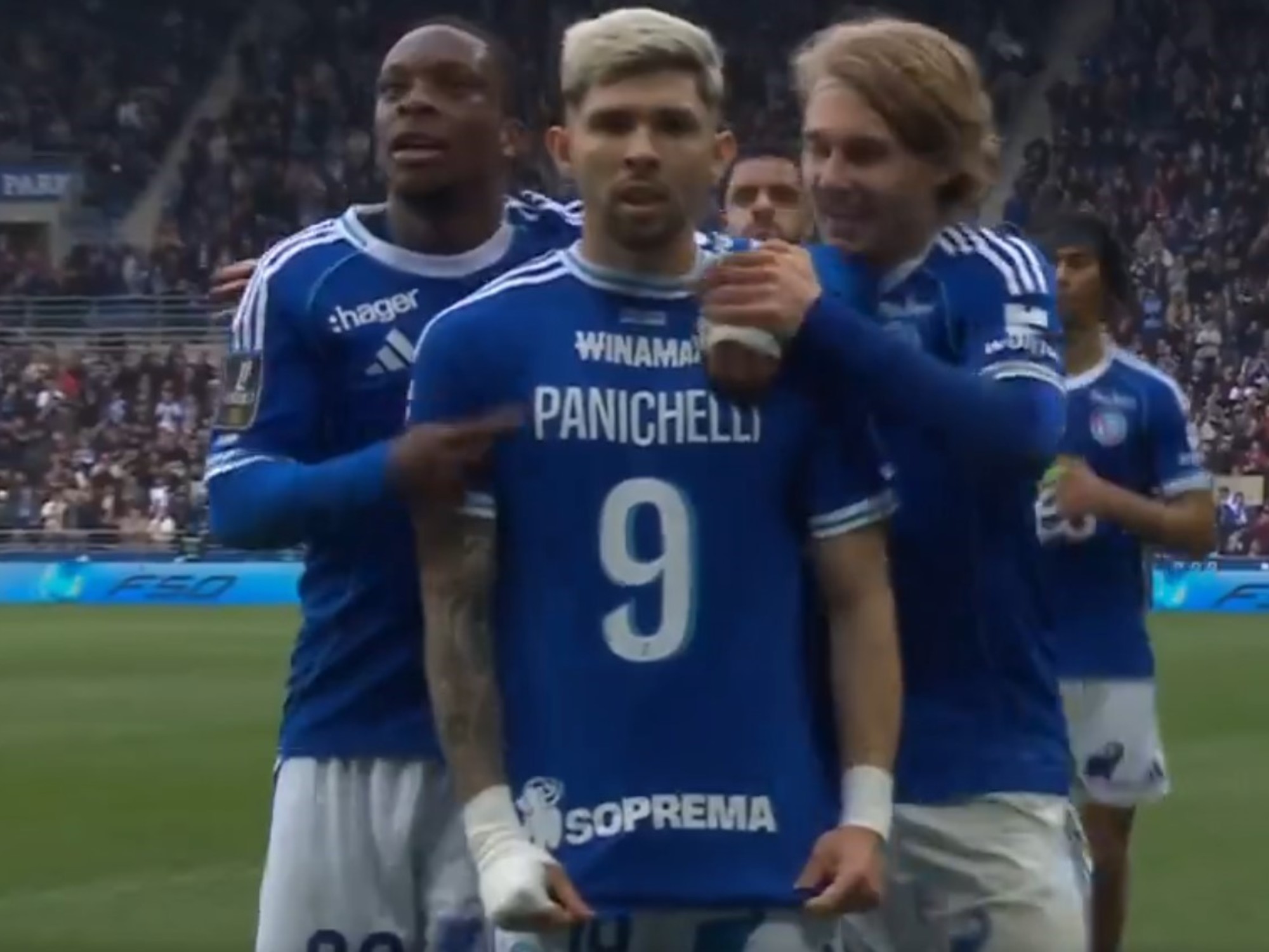 La emotiva dedicatoria del paraguayo Julio Enciso para Joaquín Panichelli: golazo para el Racing de Estrasburgo y un festejo especial | FM Avenida