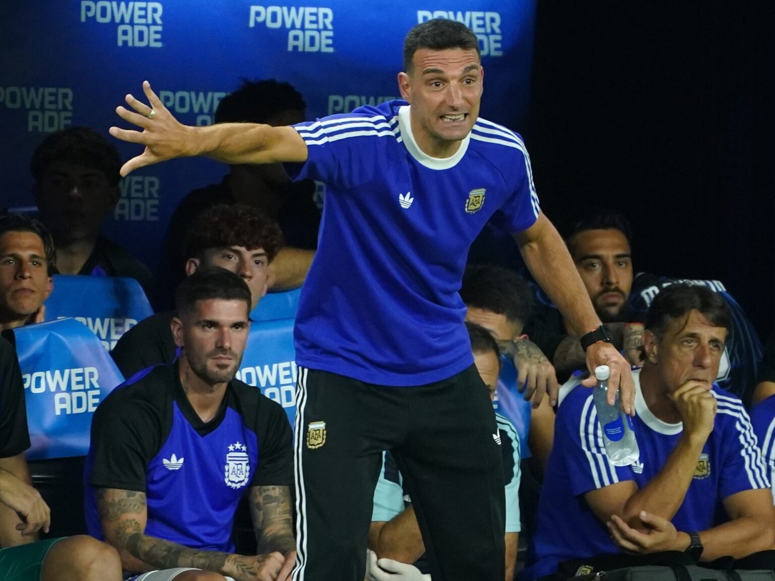 Lionel Scaloni valoró la "reacción" de la Selección ante Zambia: el anticipo de un Mundial "durísimo", Messi y su "tristeza" por la eliminación de Italia | FM Avenida