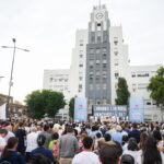 Lomas de Zamora celebra la Pascua en Plaza Grigera con música, danza y actividades religiosas | FM Avenida