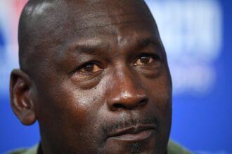 Michael Jordan: "Puedo aceptar el fracaso, todo el mundo fracasa en algo, pero no puedo aceptar no intentarlo" | FM Avenida