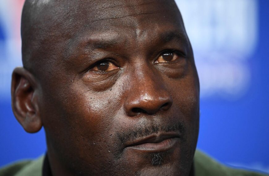 Michael Jordan: "Puedo aceptar el fracaso, todo el mundo fracasa en algo, pero no puedo aceptar no intentarlo" | FM Avenida