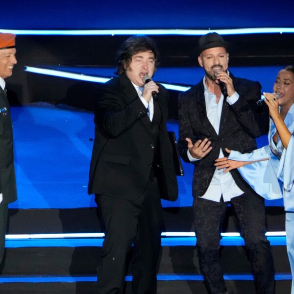 Milei ratificó su alianza con Netanyahu y le puso fecha al primer vuelo directo a Tel Aviv | FM Avenida