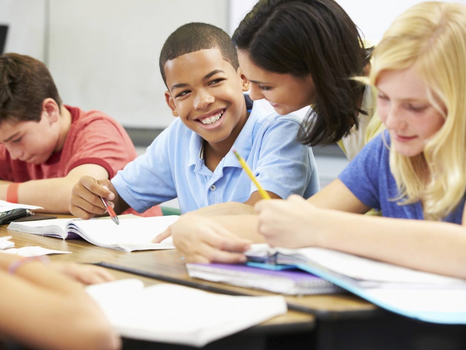 Nueva Jersey aprueba una ley para aumentar el control sobre las escuelas charter | FM Avenida