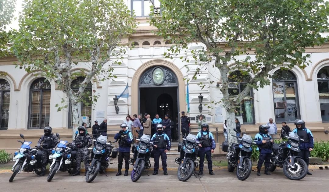 Presentaron las primeras unidades del Grupo Táctico Motorizado | FM Avenida