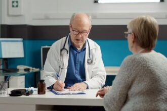 Recorte a médicos de cabecera de PAMI: por ahora no hay paro en San Pedro, pero el sistema está en riesgo | FM Avenida