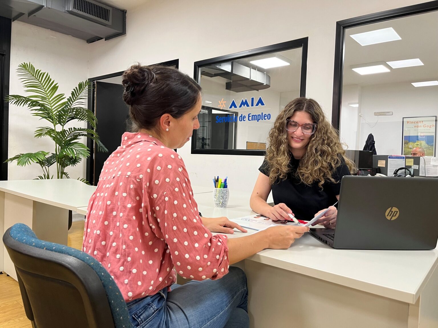 Talleres de orientación laboral gratuitos, una alternativa solidaria para conseguir empleo | FM Avenida