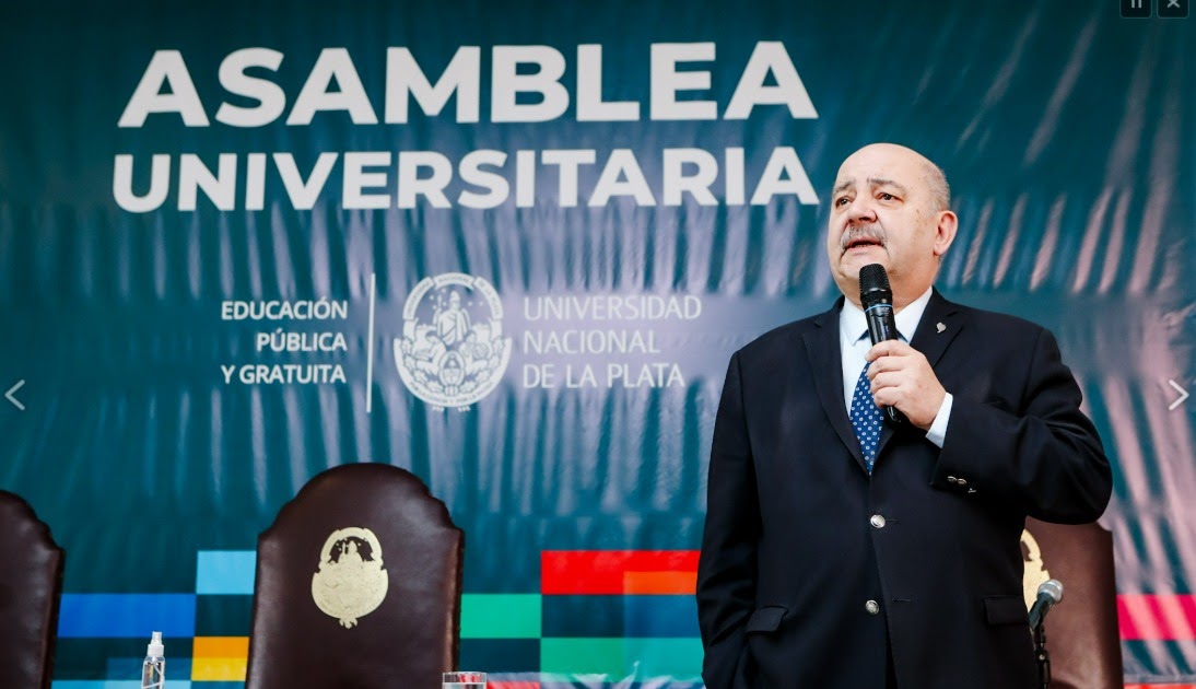 Tauber: "La universidad no está para resolver sus propios problemas, está para ayudar a resolver los problemas del país" (Video) | FM Avenida