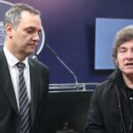 Tras cancelar su conferencia en medio de la presión judicial, Adorni se reúne con Milei y hay dudas sobre su continuidad | FM Avenida