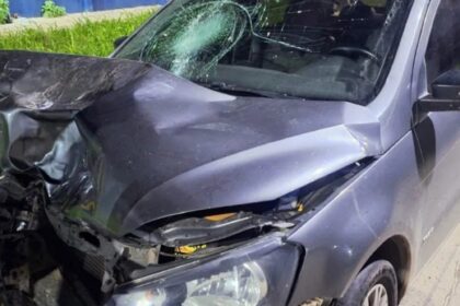 Un conductor borracho chocó una moto y mató a dos mujeres en Santa Fe | FM Avenida