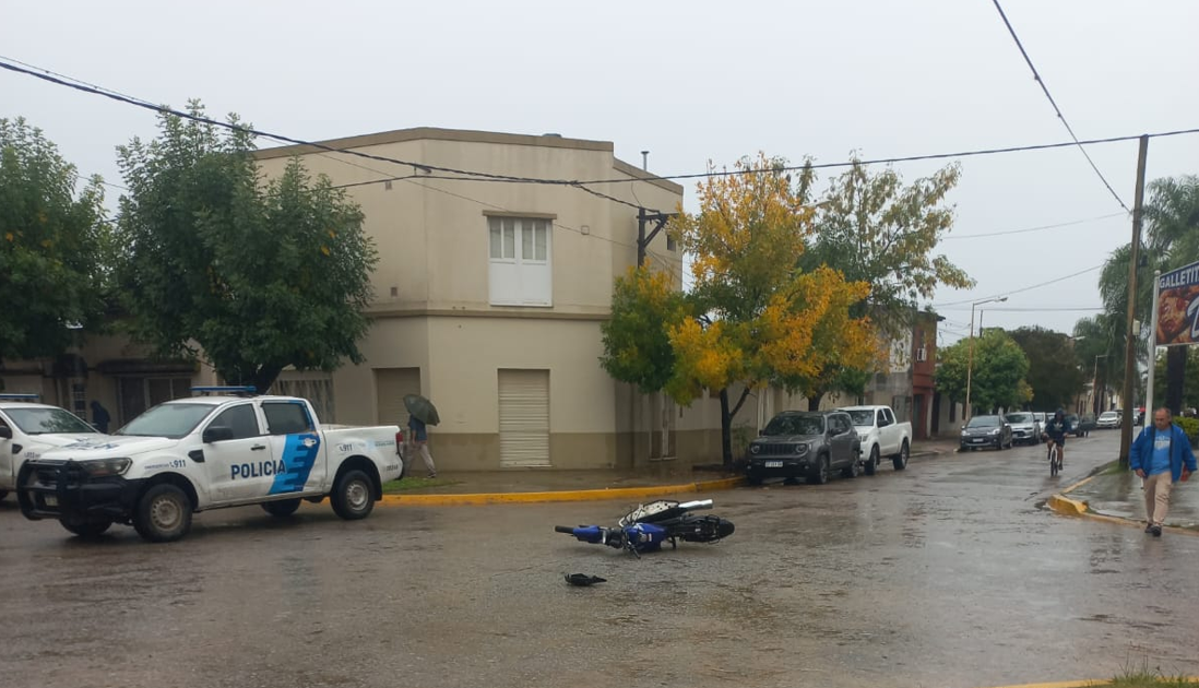 Un motociclista con lesiones tras chocar con una camioneta | FM Avenida