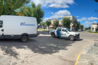 Una mujer resultó herida tras un choque entre una motocicleta y una camioneta | FM Avenida