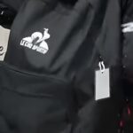 "Se fue llorando a la escuela": robaron la mochila de un adolescente del interior de una vivienda