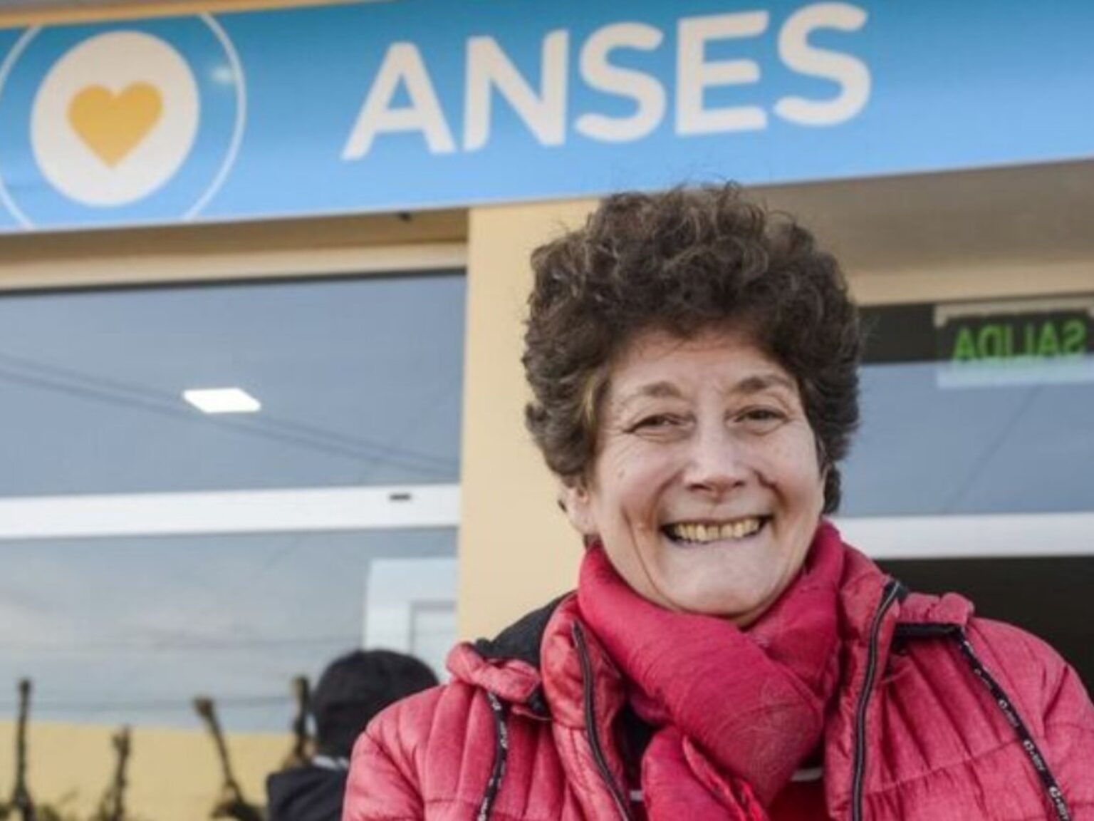 ANSES confirmó las fechas de cobro de septiembre: cuándo cobran jubilados, AUH y calendario completo | FM Avenida