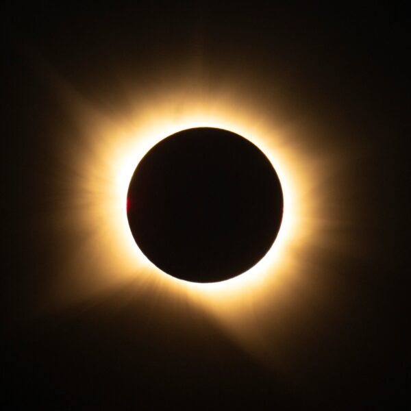 Cuándo es el próximo eclipse que se verá desde Argentina y será el más largo del siglo | FM Avenida