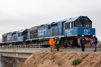El Gobierno busca que por la privatización del Belgrano Cargas el 25% del transporte de bienes se haga por ferrocarril | FM Avenida