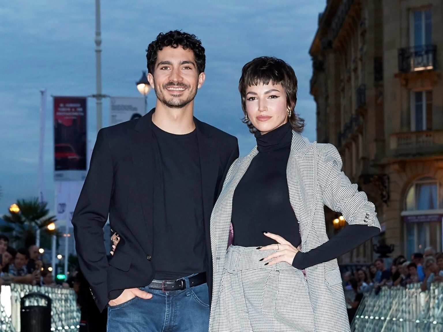 El piso de época de Chino Darín y Úrsula Corberó en Barcelona: así es su casa | FM Avenida