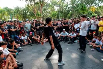 “Farmear aura”: la tendencia viral que llega a las plazas de Pilar con batallas y premios | FM Avenida