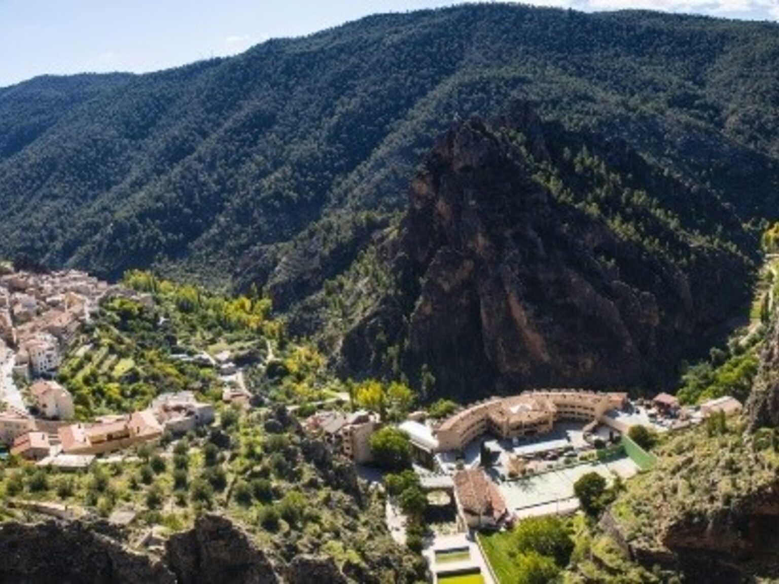 Paco, 70 años y único habitante de una aldea de Sierra de Segura: “La gente como yo está en peligro de extinción. Acá hay mucha calidad de vida y pocas oportunidades” | FM Avenida