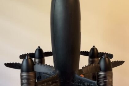 Un padre y su hijo construyen el dron más rápido del mundo y llevan la velocidad a un nuevo nivel con más de 650 km/h | FM Avenida