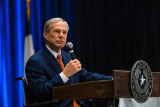 Ya es oficial: qué pasará con la ciudadanía por nacimiento en Texas tras la firma de una orden de Abbott | FM Avenida