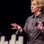 Brené Brown, profesora e investigadora en la Universidad de Houston: "La vulnerabilidad no es debilidad y ese mito es profundamente peligroso" | FM Avenida