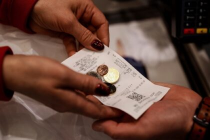 Crece el pluriempleo: cada vez más argentinos suman un segundo trabajo para completar sus ingresos | FM Avenida