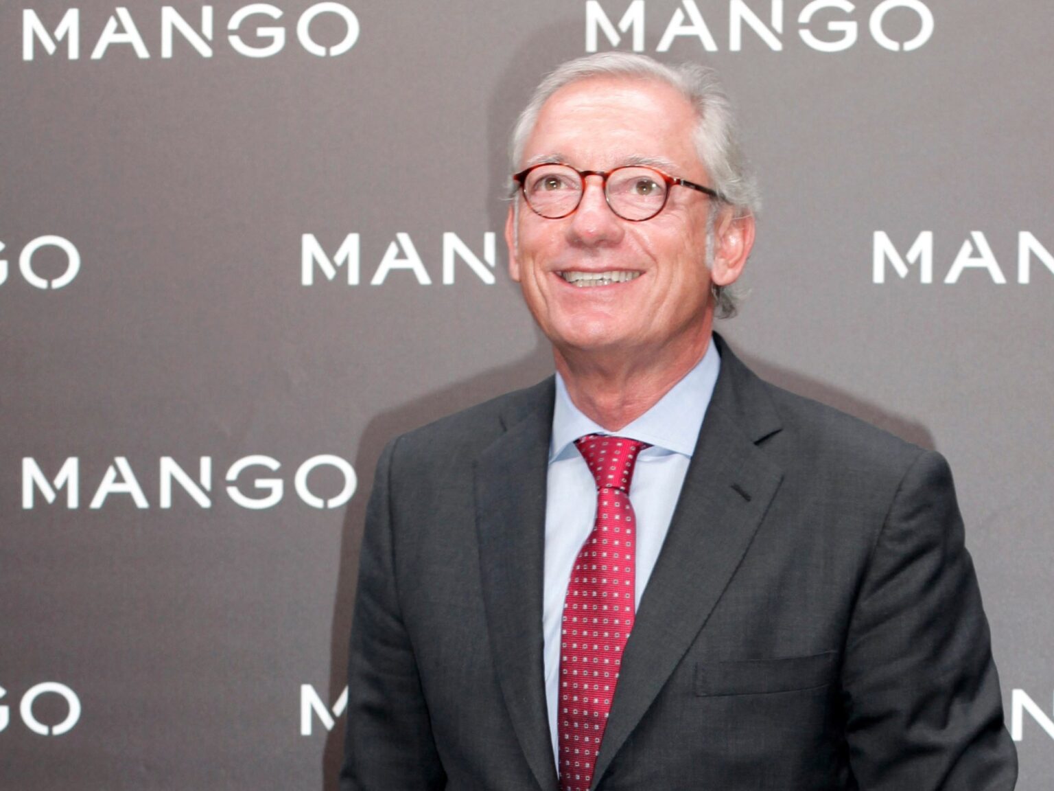 Isak Andic, fundador de Mango: "El secreto es trabajar, tener un gran equipo, aportar las ideas claras y transmitirlas al equipo completo" | FM Avenida