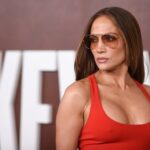 Jennifer López, actriz y cantante de 57 años: “Creo que la mejor pareja que puedes tener es alguien que te hace querer ser la mejor versión de ti mismo” | FM Avenida