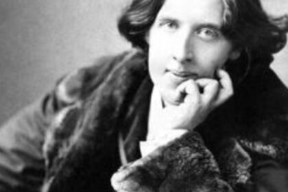 La frase de Oscar Wilde, poeta irlandés, sobre el deseo: “La única manera de librarse de una tentación es ceder ante ella” | FM Avenida