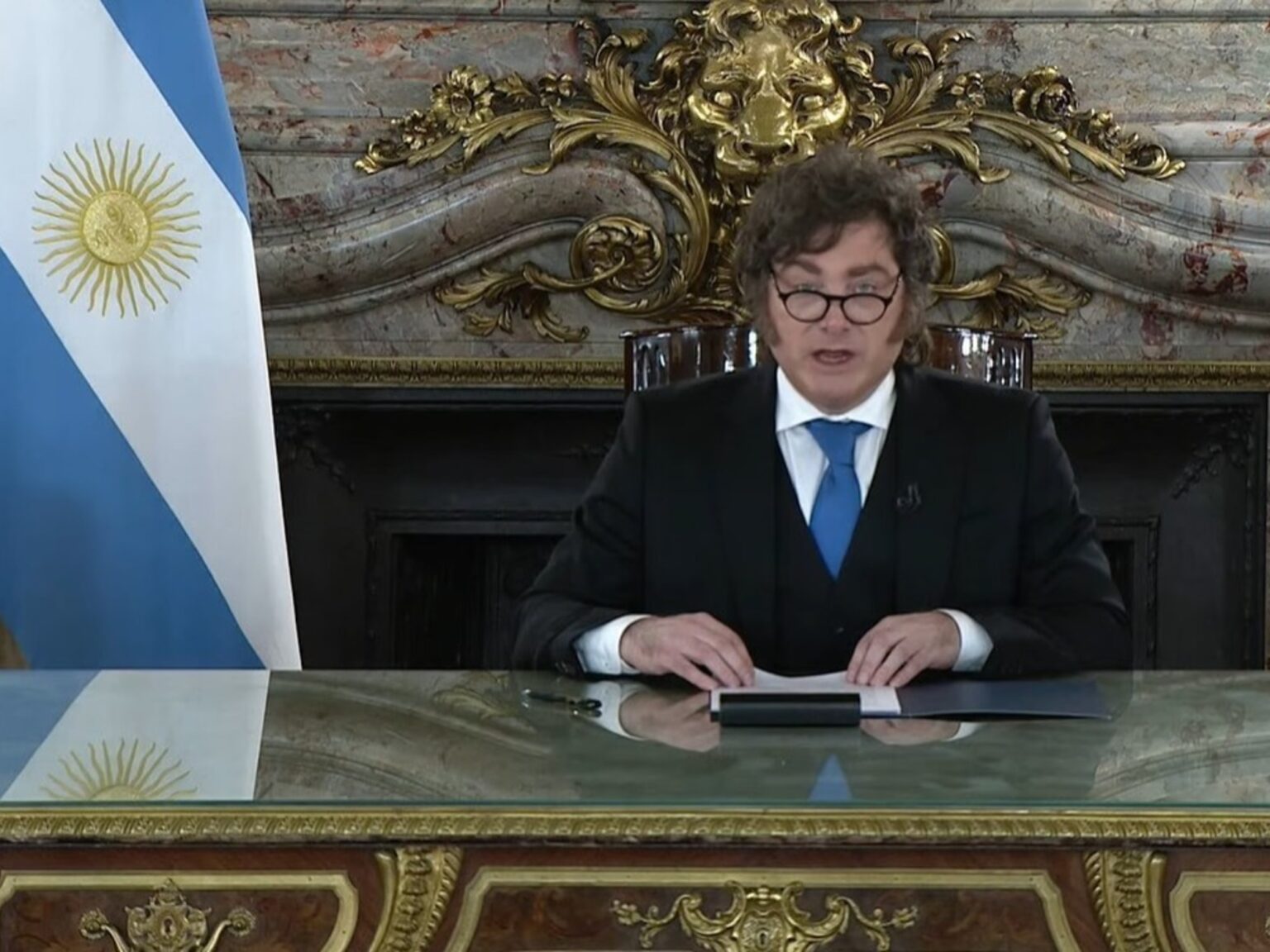 Malvinas: Milei apuesta a Trump pero sigue la estrategia kirchnerista con una ley de Cristina | FM Avenida