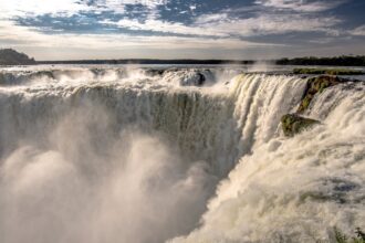 Medida inédita por los efectos de El Niño en Misiones: cierran otra vez la Garganta del Diablo ante el riesgo de una crecida del río Iguazú | FM Avenida