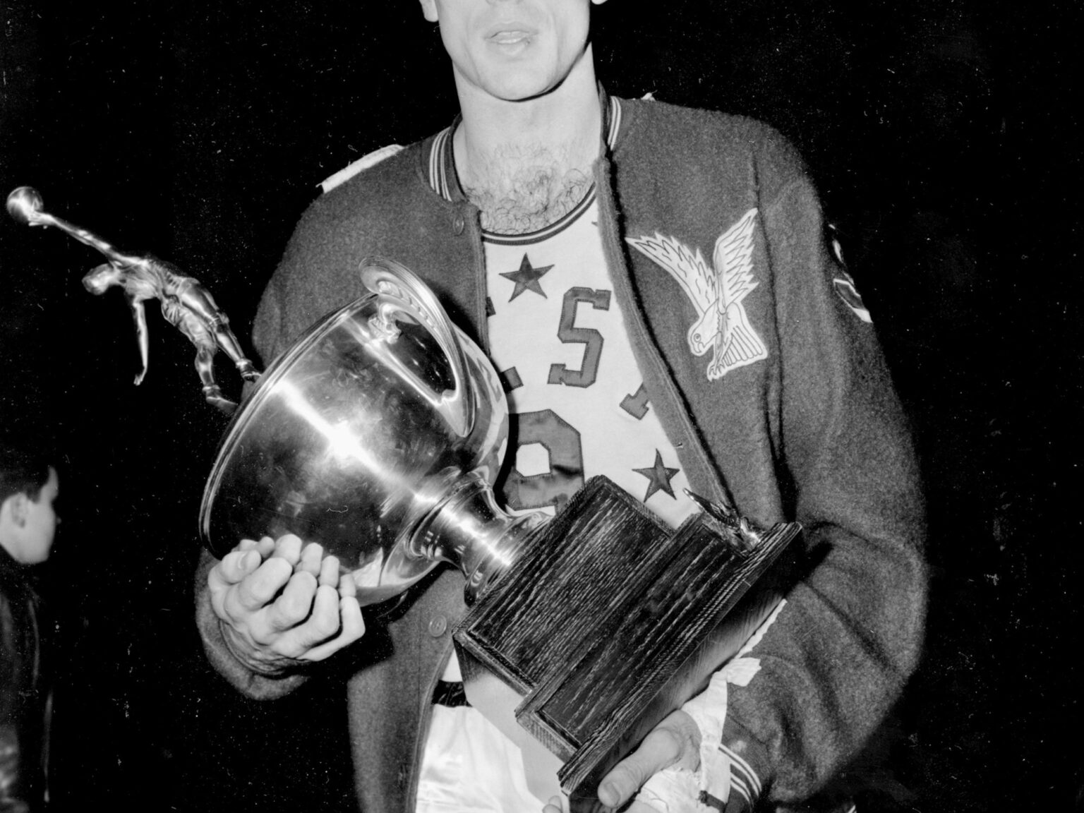 Murió Bob Pettit, el primer MVP de la NBA: el recuerdo de la legendaria noche en la que anotó 50 puntos y ganó su único título | FM Avenida