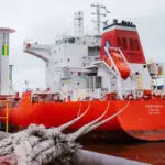 Puerto Quequén: Arribó el buque "Santiago I" equipado con modernas velas de succión | FM Avenida