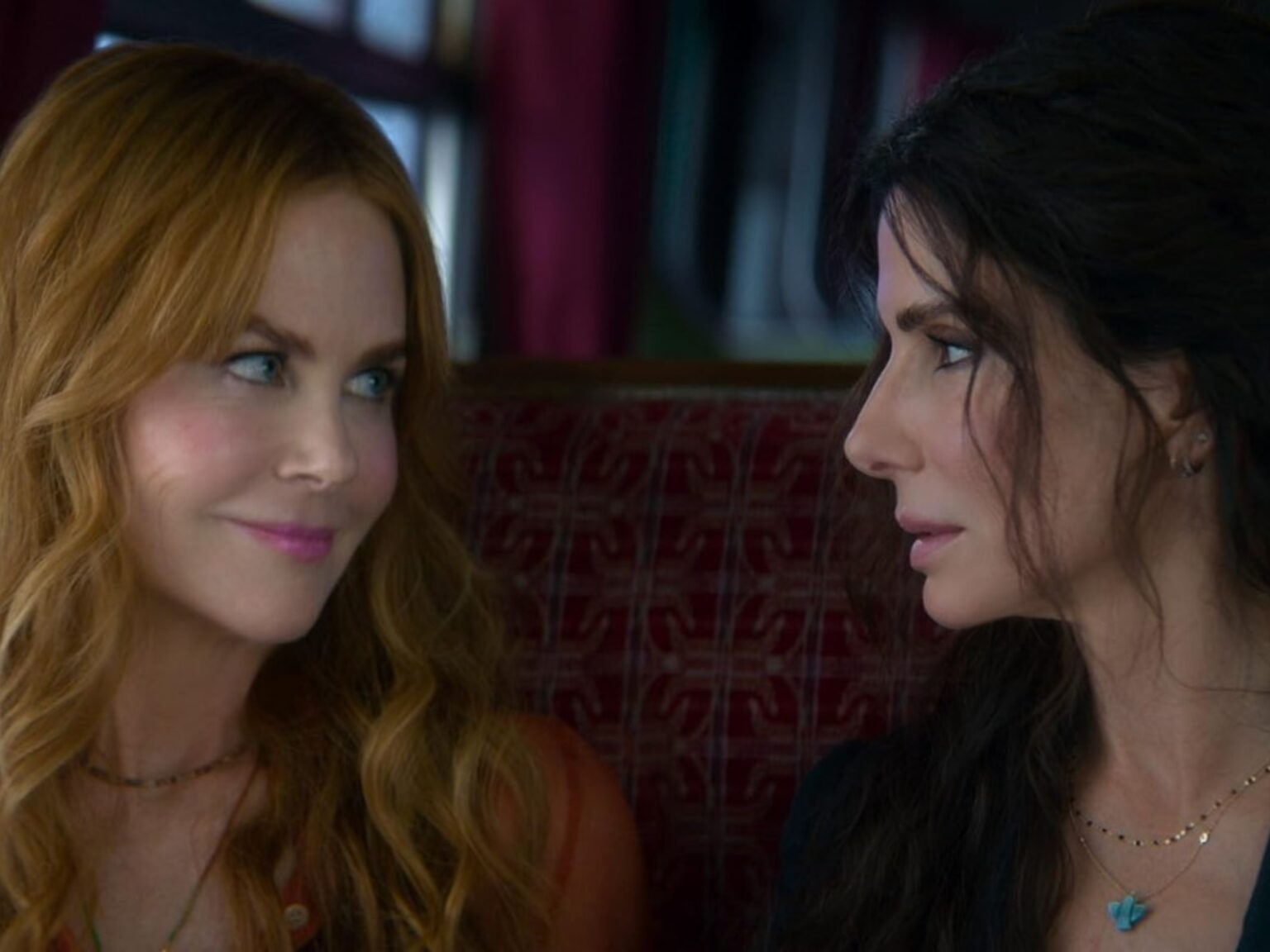 Sandra Bullock y Nicole Kidman hacen lo que pueden en Hechizo de amor: La magia continúa | FM Avenida