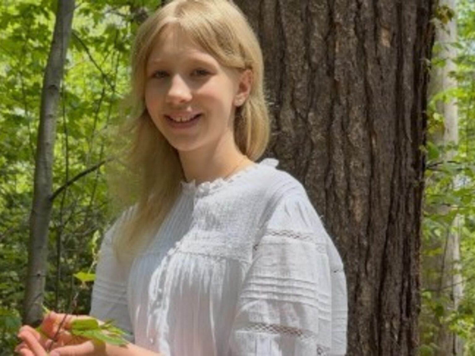 Tiene 13 años y creó una cobertura biodegradable con cáscaras de cítricos para ayudar a recuperar bosques dañados | FM Avenida