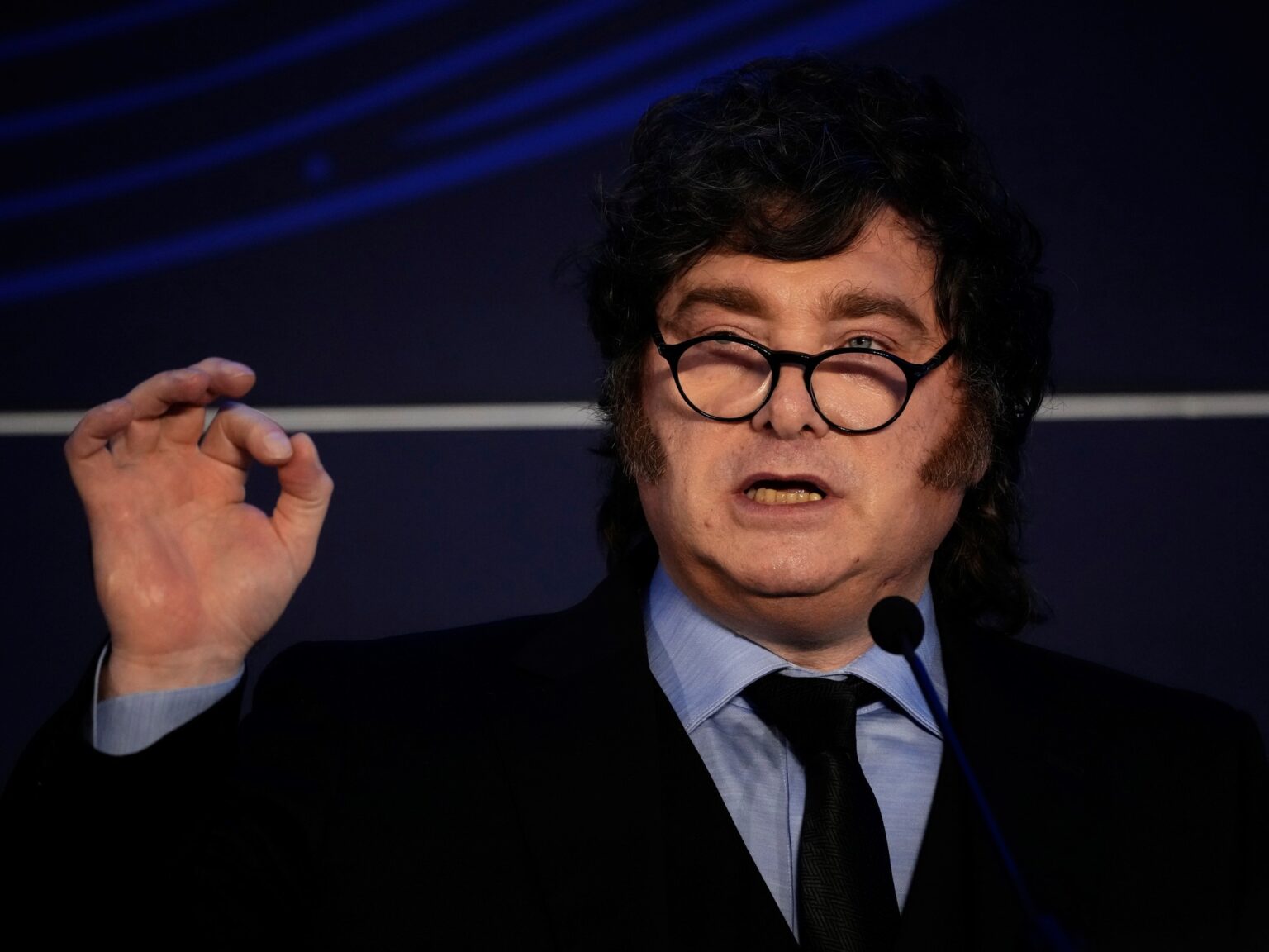 ADEPA rechaza y lamenta la nueva ola de insultos del Presidente contra editores y periodistas | FM Avenida