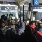 Cámaras empresarias advirtieron que podrían recortar servicios en más de 100 líneas de colectivos del AMBA por falta de fondos | FM Avenida