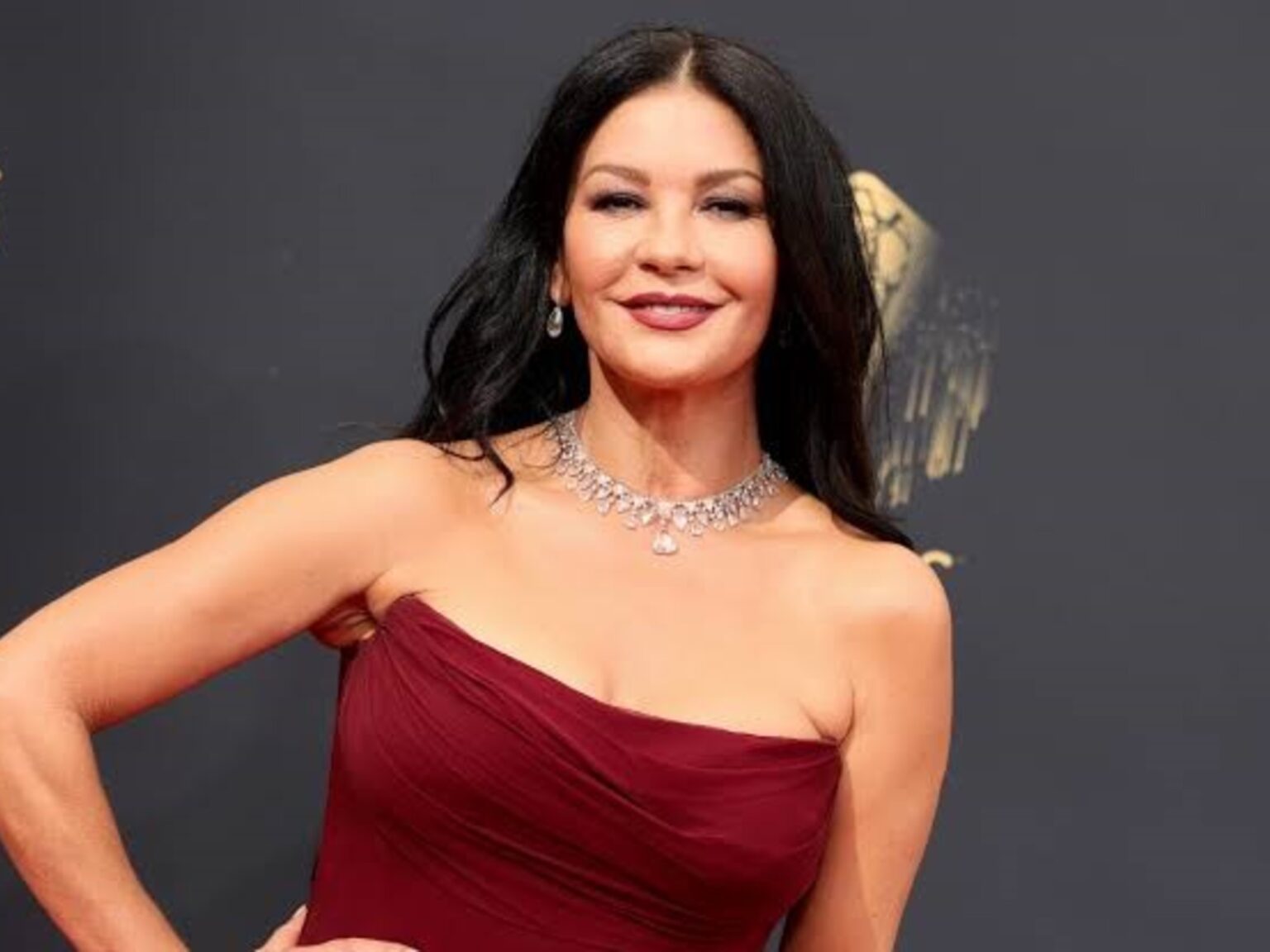 Catherine Zeta-Jones, sobre su primer encuentro con Antonio Banderas en 1998: "Cuando conocí a Antonio, me temblaban las rodillas" | FM Avenida