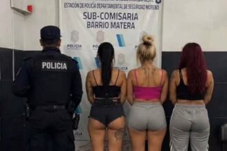 Cayeron las "Las Chicas Superchorras": detuvieron a tres mujeres en Merlo y una foto policial las volvió virales | FM Avenida